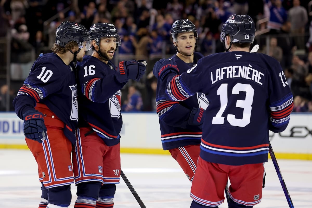 Recap: Panarin Powers Rangers Past Penguins, Win 4-2